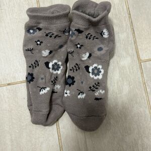 New worn once “grippy Sox” OS